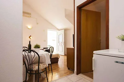 Studio-Apartment, nur 200 m vom nächsten schö