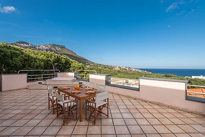 Ferienhaus mit 2 Etagen und Aussenpool
