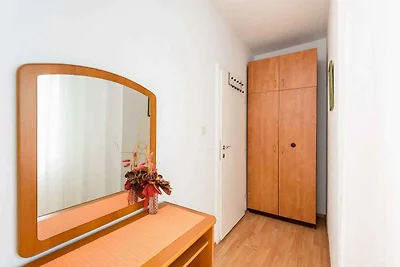 Ferienwohnung mit Klimaanlage und Balkon