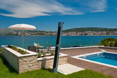 FerienHaus Schöne Luxusvilla mit Blick auf da