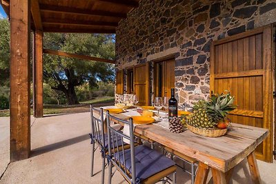 Ferienwohnung mit Terrasse und Garten