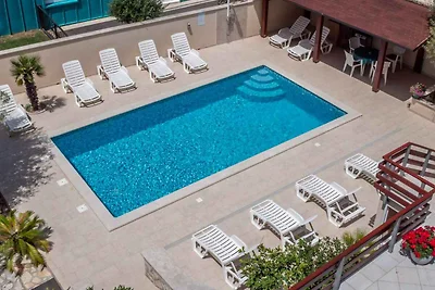Ferienwohnung mit Aussenpool und Grill
