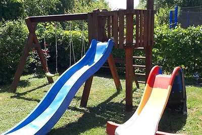 Ferienhaus mit Pool und Internet