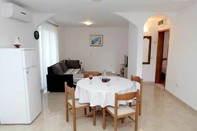 Ferienwohnung mit Balkon und Meerblick