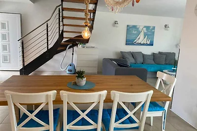 Ferienwohnung mit Klimaanlage und Balkon