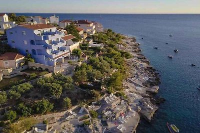 Ferienwohnung am Meer mit Balkon