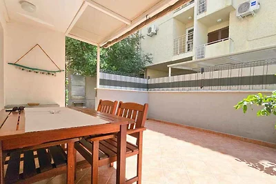 Ferienwohnung mit Terrasse, 500 m vom Meer