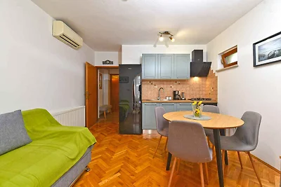 Ferienwohnung mit Klimaanlage und Terrasse