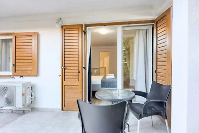 Ferienwohnung mit Klimaanlage und Terrasse