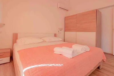 Ferienwohnung mit Klimaanlage, WLAN