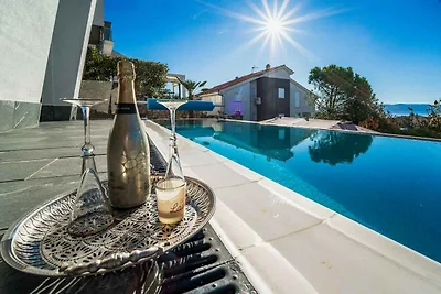 Ferienwohnung Mit einem schönen Pool