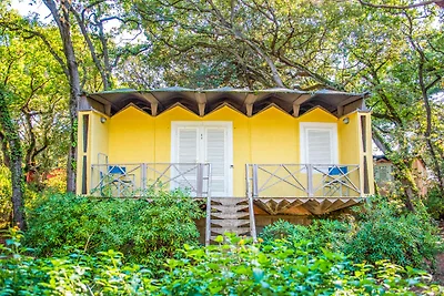 Villa mit Klimaanlage, Pool und Terrasse