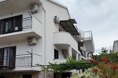 Ferienwohnung mit Klimaanlage und Balkon in S