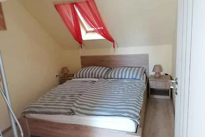 Ferienwohnung mit Pool und Internet