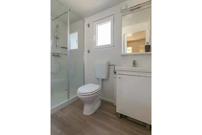 Mobilehome mit Terrasse am Pool