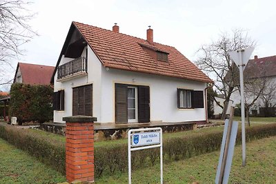 Ferienhaus für 8 Personen mit Grill und