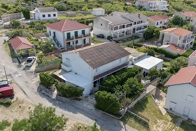 Ferienwohnung mit Balkon und Klimaanlage