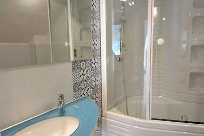 Ferienwohnung mit Balkon, Klimaanlage und