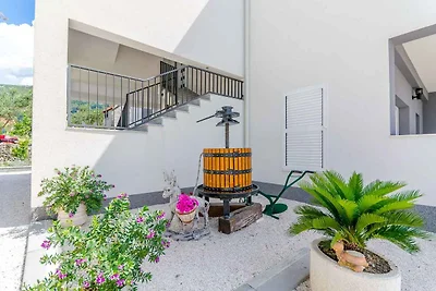 Ferienwohnung mit Pool und Klimaanlage