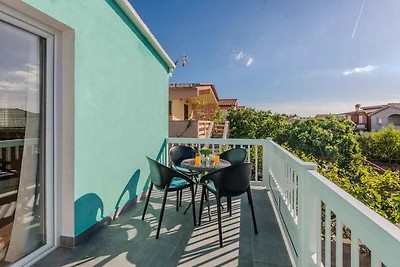 Ferienwohnung mit Balkon und Parkplatz