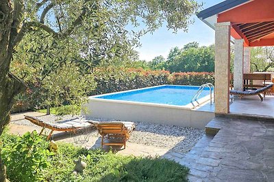 Ferienhaus mit privatem Pool und Garten