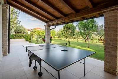 Villa mit beheiztem Pool, Whirlpool und Sauna