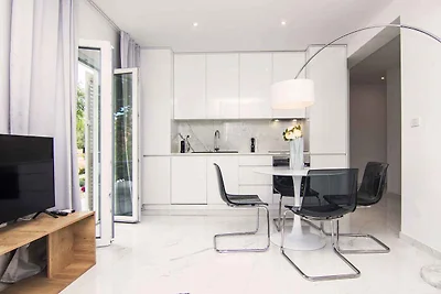 Ferienwohnung mit Pool und Klima