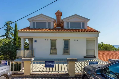 Ferienwohnung mit Balkon und Grillmöglichkeit