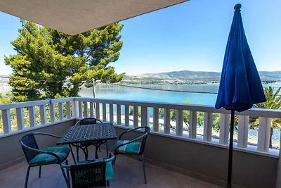 Ferienwohnung mit Balkon und Meerblick