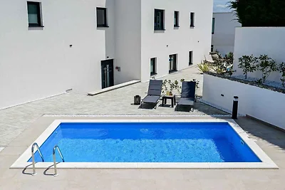 Ferienwohnung mit Meerblick und Pool zur geme
