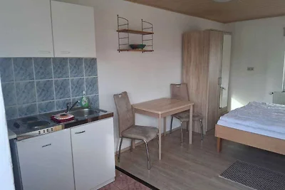 Studio mit Grillmöglichkeit im Garten