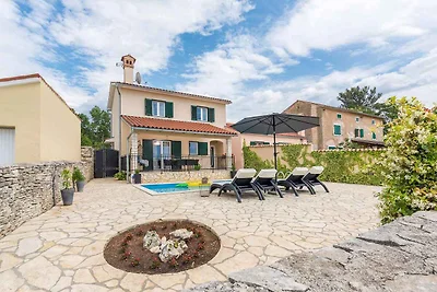 Villa mit Pool