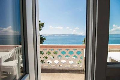 Ferienwohnung mit Balkon und Meerblick