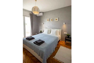 Charmante Ferienunterkunft Srića in Sv.