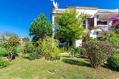 Ferienwohnung mit Terrasse und Grill