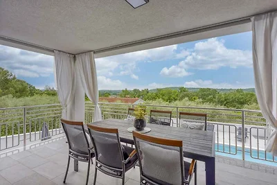 Villa mit Klimaanlage und Pool