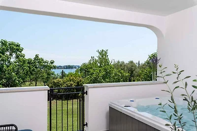 Ferienhaus mit Whirlpool und Meerblick
