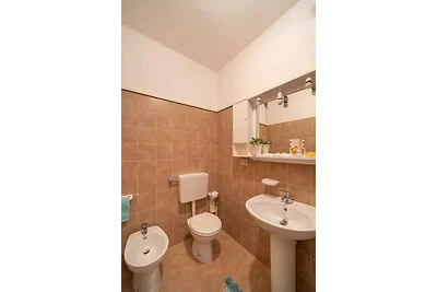 Ferienwohnung mit Klimaanlage und Balkon