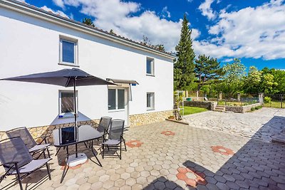 Ferienhaus mit Terrasse und Klimaanlage