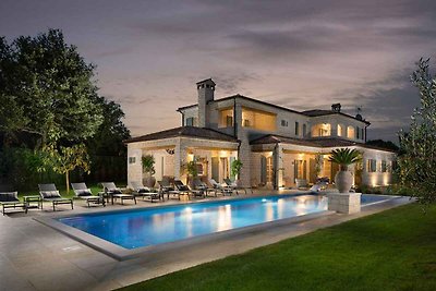 Villa mit Pool