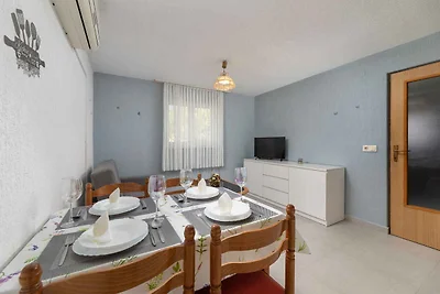 Ferienwohnung mit Terrasse und Klimaanlage