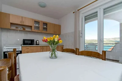 Ferienwohnung mit Balkon und Meerblick