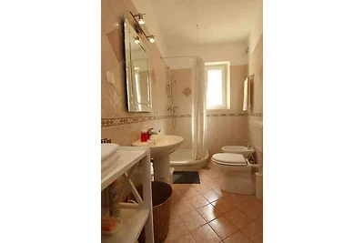 Ferienwohnung 100 m von Strand