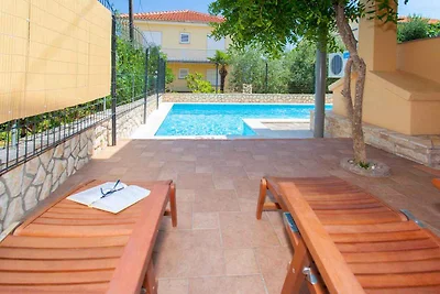 Ferienwohnung mit einem Aussenpool