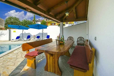 Vakantiehuis Ontspannende vakantie Dračevac