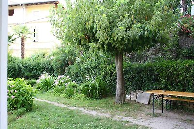 Ferienwohnung mit Garten und Klimaanlage