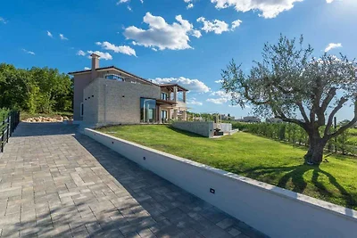 Villa mit Klimaanlage und Pool