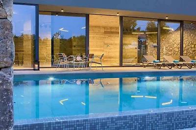 Villa mit Pool