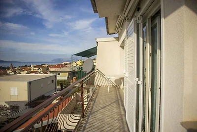Ferienwohnung mit Klimaanlage und Balkon