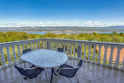 Ferienhaus mit Pool und Grill
